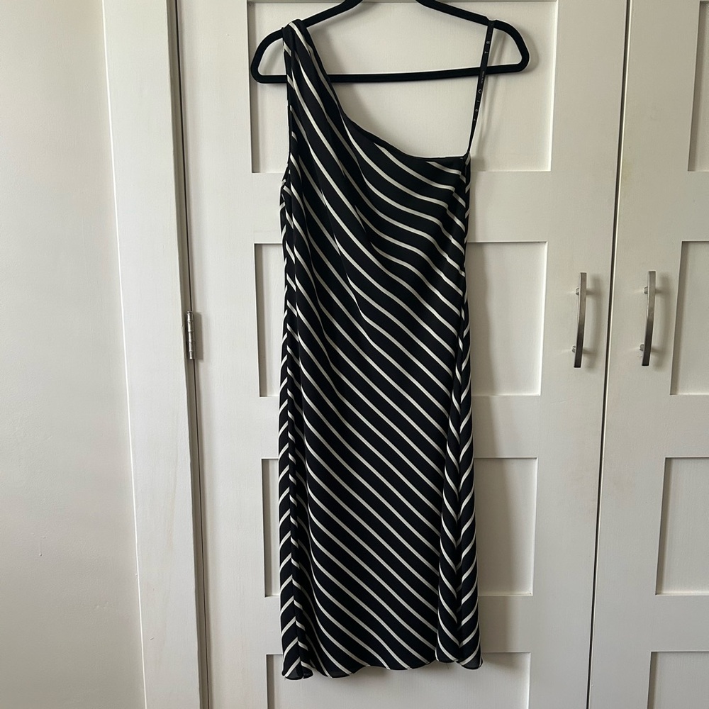 Trio New York One Shoulder Black and White Dress